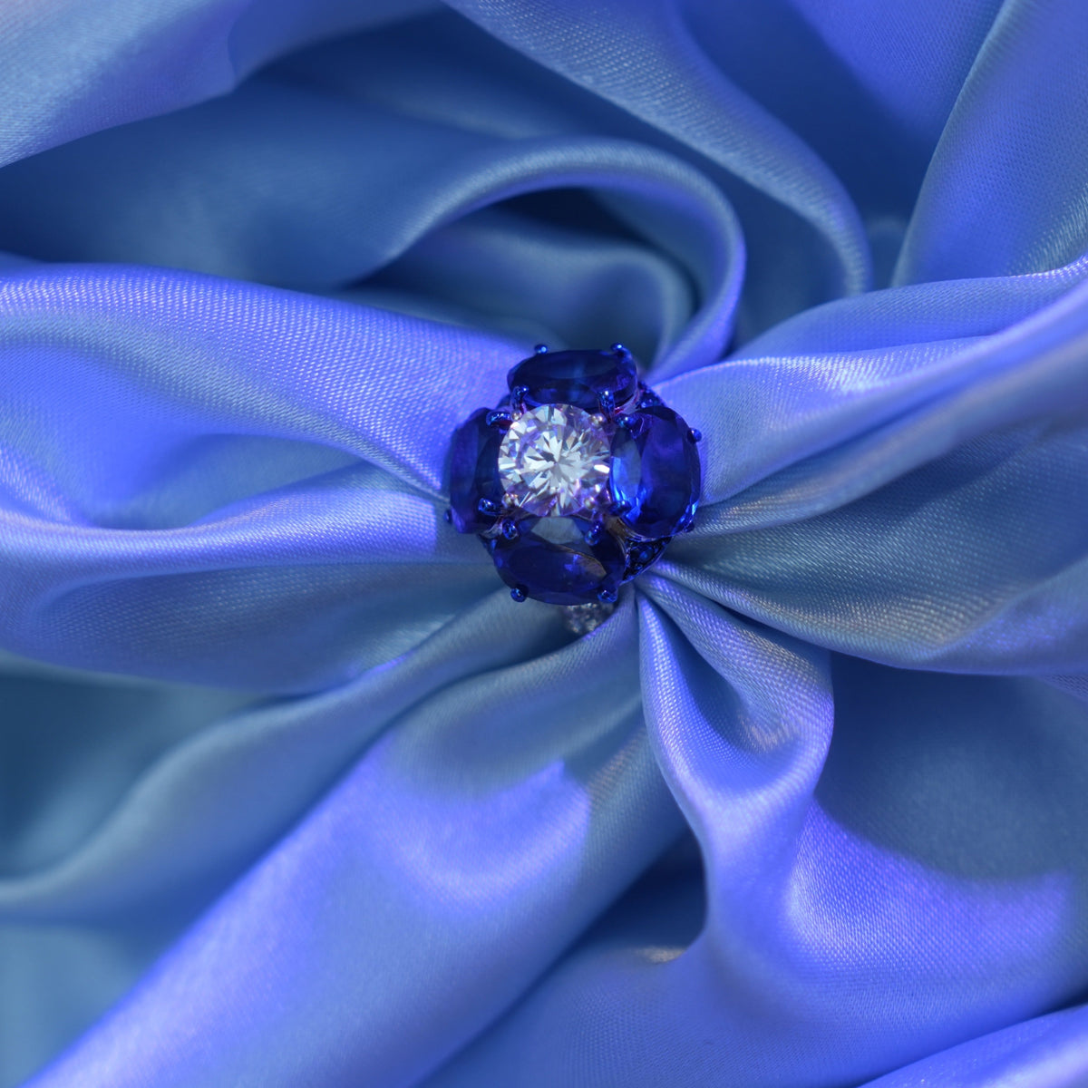 92.5 Pure Silver Ring with Centre Moissanite Diamond & Sapphire Stones