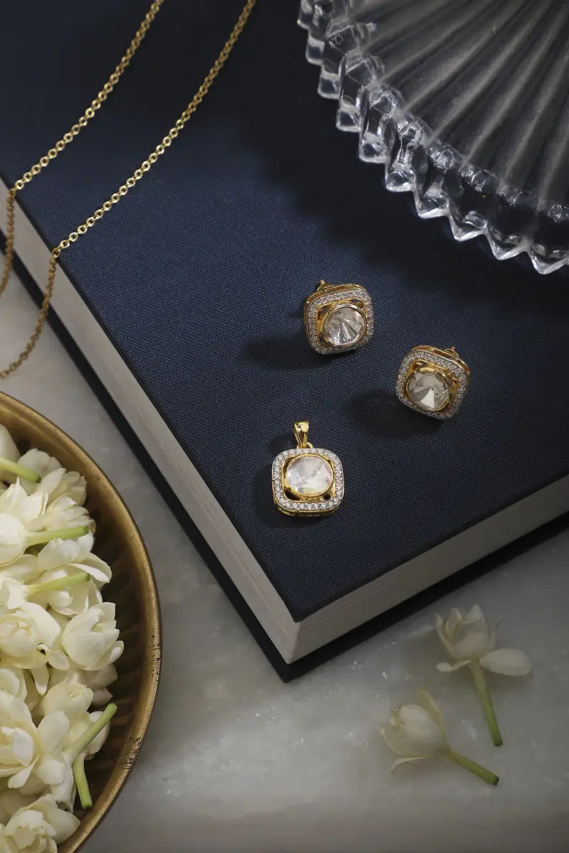 Ivy Enchanted Stud & Bloom Mystique Pendant  Set